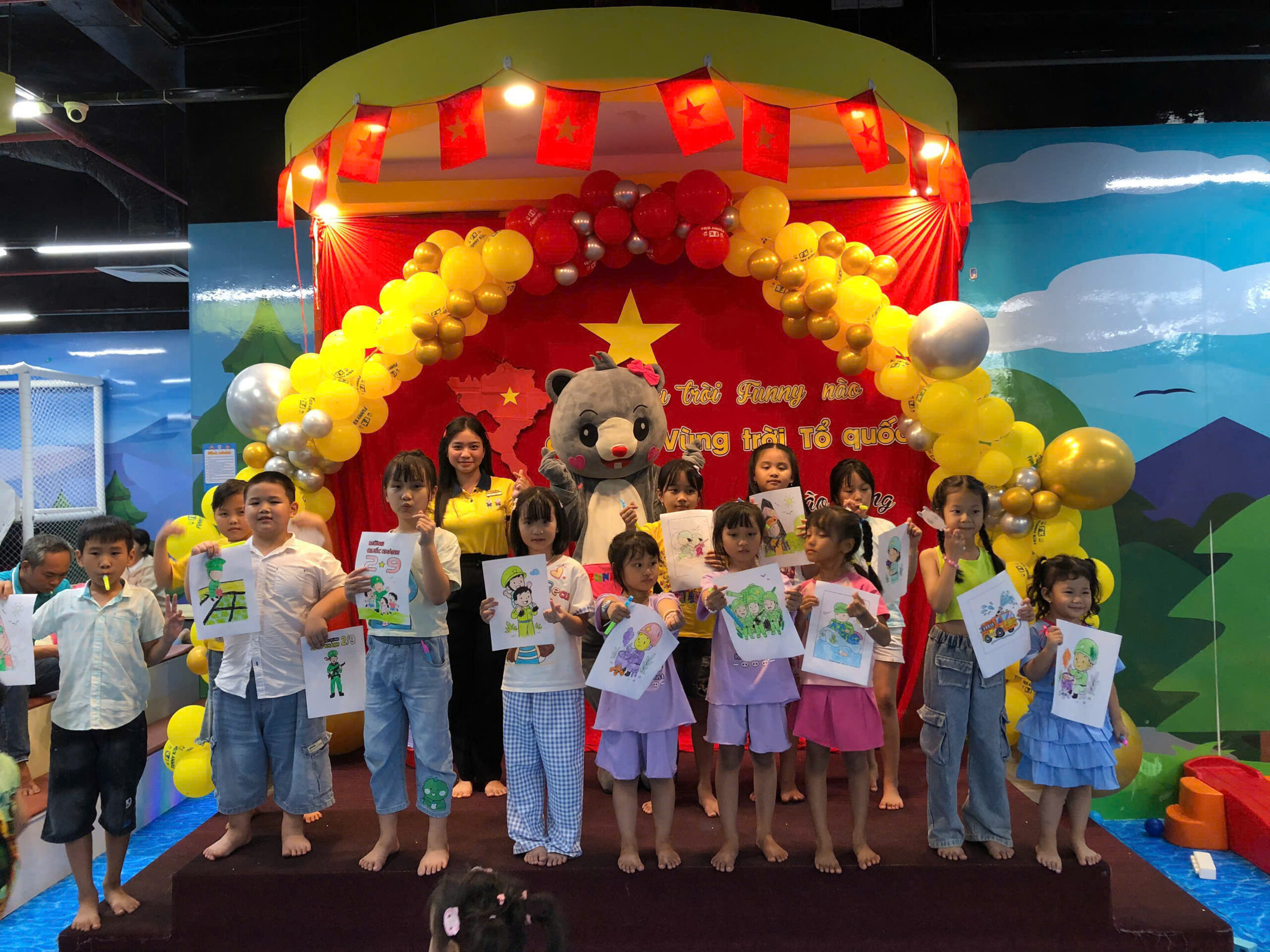 NHỮNG KHOẢNH KHẮC ĐẸP MỪNG TẾT ĐỘC LẬP TẠI FUNNY KIDS